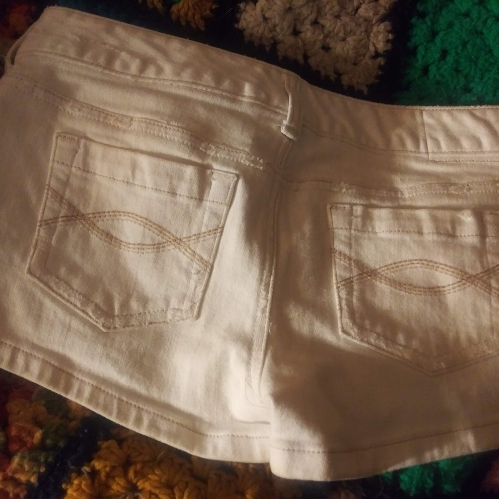 Abercrombie Stretch denim white shorts